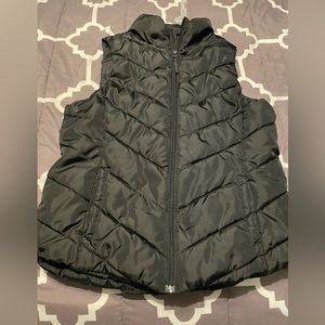 Black puffer vest